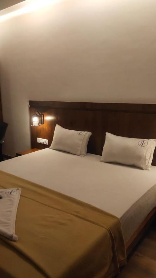 Hotel Anvisha Executive Mangvadi Kültér fotó